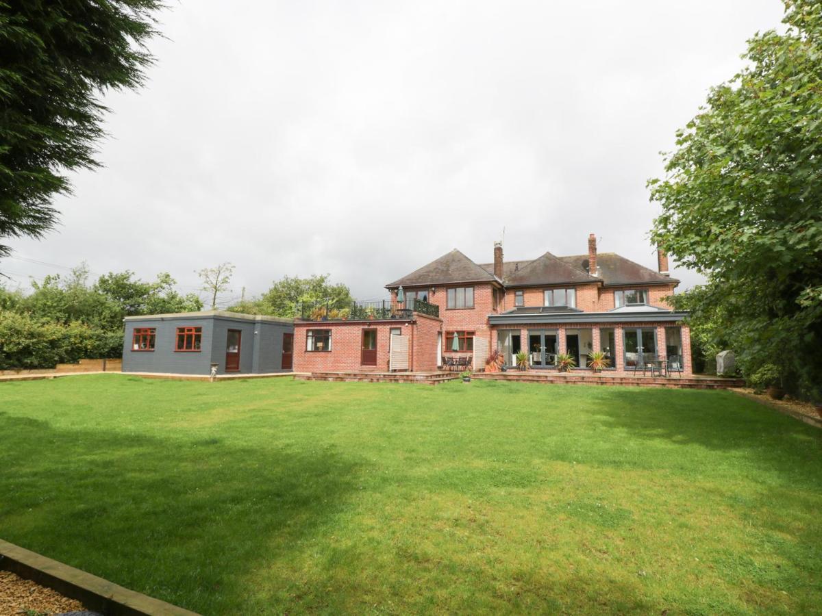 Hunters Moon Annexe Villa Fulford  Exterior photo